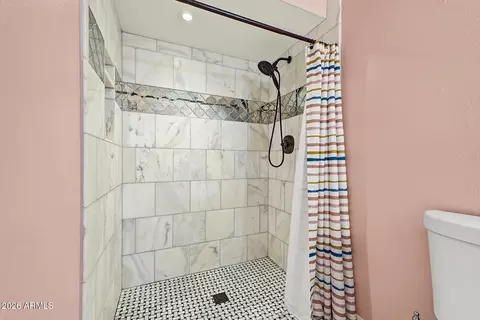 Bath - 2843 E Acoma Dr, Phoenix, AZ 85032 photo 2 of 7