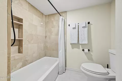 Bath - 2843 E Acoma Dr, Phoenix, AZ 85032 photo 5 of 7