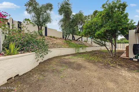 Exterior - 2843 E Acoma Dr, Phoenix, AZ 85032 photo 2 of 8