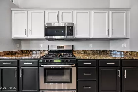 Kitchen - 7544 E Pearl Cir E, Mesa, AZ 85207 photo 5 of 6