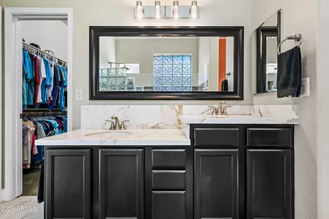 Bath - 7544 E Pearl Cir E, Mesa, AZ 85207 photo 4 of 7