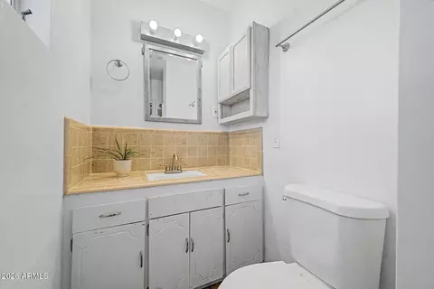 Bath - 650 N Olive --, Mesa, AZ 85203 photo 1 of 4