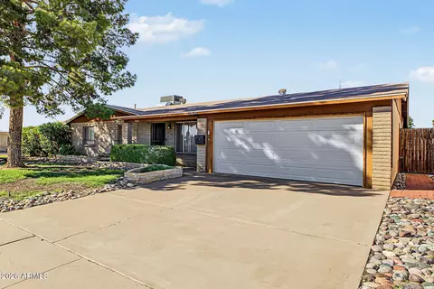 Exterior - 3402 E Paradise Dr, Phoenix, AZ 85028 photo 1 of 6
