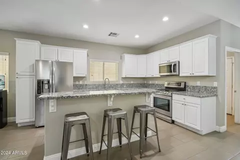 8487 W Washington St, Peoria, AZ 85345