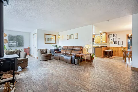 Living - 31 Valhalla Ln, Elgin, AZ 85611 photo 1 of 3