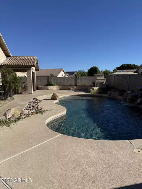 8033 W Salter Dr, Peoria, AZ 85382