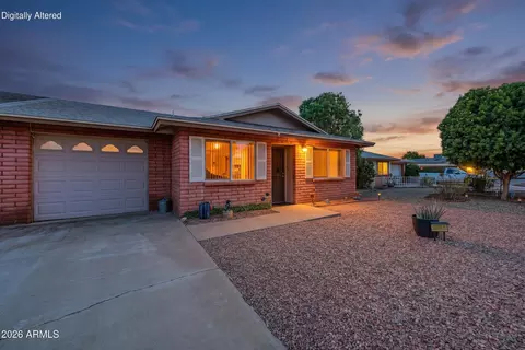 10120 N 96th Dr #B, Peoria, AZ 85345