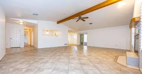 Living - 3100 E Keeling Rd, Hereford, AZ 85615 photo 2 of 3