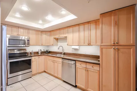 7930 E Camelback Rd #605, Scottsdale, AZ 85251