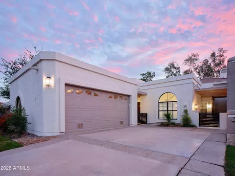8100 E Camelback Rd #19, Scottsdale, AZ 85251