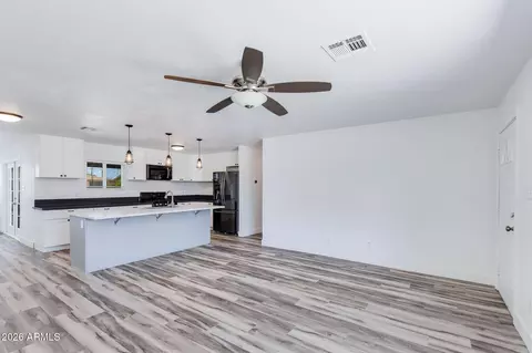 Living - 4923 E Palm Ln, Phoenix, AZ 85008 photo 4 of 4