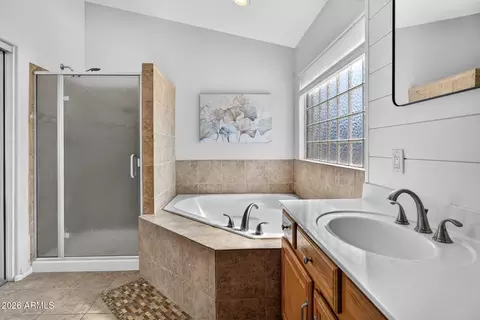 Bath - 3263 E Inverness Ave, Mesa, AZ 85204 photo 2 of 8