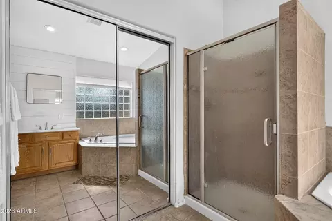 Bath - 3263 E Inverness Ave, Mesa, AZ 85204 photo 3 of 8
