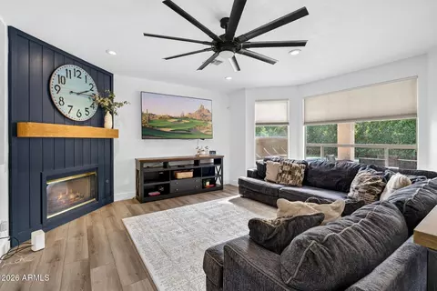 Living - 3263 E Inverness Ave, Mesa, AZ 85204 photo 4 of 6
