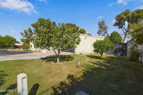 Exterior - 1535 E Montebello Ave, Phoenix, AZ 85014 photo 8 of 10