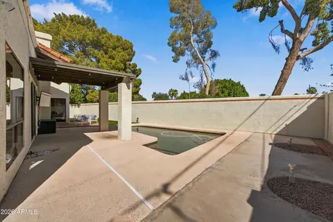 Exterior - 1535 E Montebello Ave, Phoenix, AZ 85014 photo 5 of 10