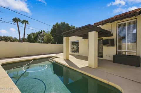 Exterior - 1535 E Montebello Ave, Phoenix, AZ 85014 photo 4 of 10