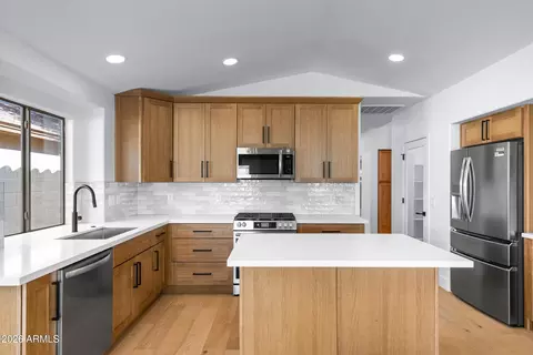 Kitchen - 11328 E Peterson Ave, Mesa, AZ 85212 photo 3 of 4