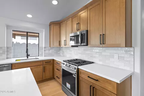 Kitchen - 11328 E Peterson Ave, Mesa, AZ 85212 photo 4 of 4