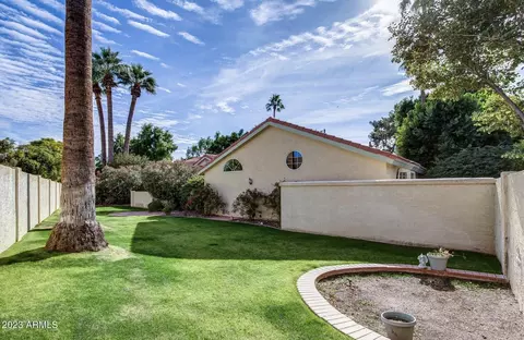 Exterior - 4402 N Arcadia Dr, Phoenix, AZ 85018 photo 13 of 19