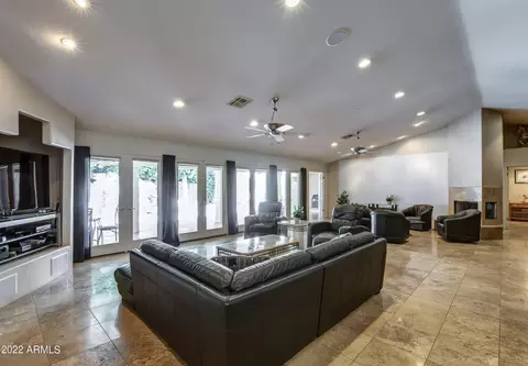 Living - 4402 N Arcadia Dr, Phoenix, AZ 85018 photo 3 of 3