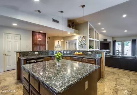 Kitchen - 4402 N Arcadia Dr, Phoenix, AZ 85018 photo 2 of 3
