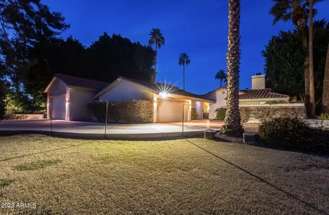 Exterior - 4402 N Arcadia Dr, Phoenix, AZ 85018 photo 6 of 19