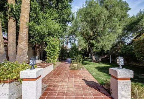 Exterior - 4402 N Arcadia Dr, Phoenix, AZ 85018 photo 10 of 19