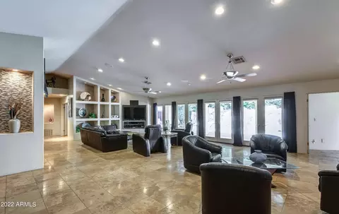 Living - 4402 N Arcadia Dr, Phoenix, AZ 85018 photo 1 of 3