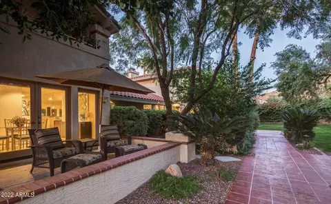 Exterior - 4402 N Arcadia Dr, Phoenix, AZ 85018 photo 4 of 19