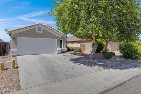 3770 W Yellow Peak Dr, San Tan Valley, AZ 85144