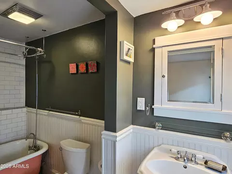 Bath - 416 Perley St # C, Bisbee, AZ 85603 photo 2 of 3