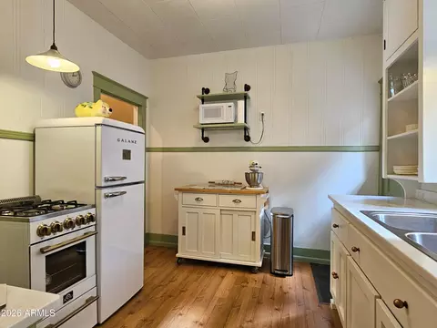 Kitchen - 416 Perley St # C, Bisbee, AZ 85603 photo 2 of 4