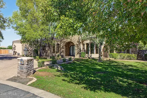 Exterior - 15444 E Pickett Ct, Gilbert, AZ 85298 photo 12 of 14