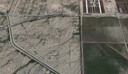 1500 S Lopez Rd #15, Maricopa, AZ 85138