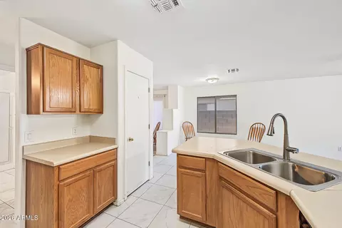 Kitchen - 2024 W Alice Ave, Phoenix, AZ 85021 photo 3 of 3