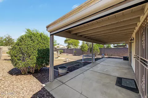 Exterior - 2024 W Alice Ave, Phoenix, AZ 85021 photo 6 of 10