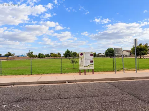 Exterior - 2024 W Alice Ave, Phoenix, AZ 85021 photo 10 of 10