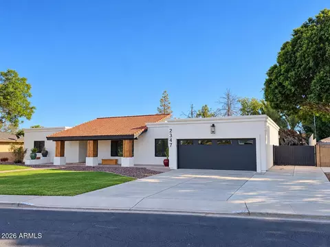 Exterior - 2347 E Jasmine St, Mesa, AZ 85213 photo 2 of 15