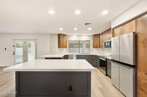 Kitchen - 2347 E Jasmine St, Mesa, AZ 85213 photo 6 of 6