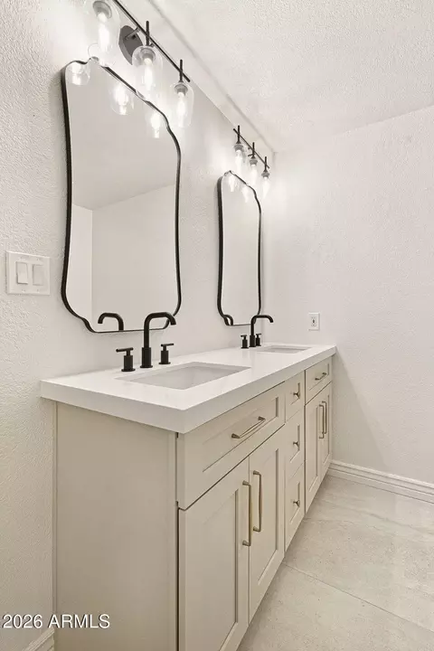 Bath - 2347 E Jasmine St, Mesa, AZ 85213 photo 8 of 8