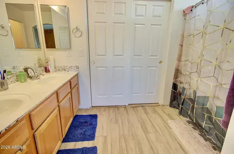 Bath - 1718 W Roosevelt Ave, Coolidge, AZ 85128 photo 3 of 4