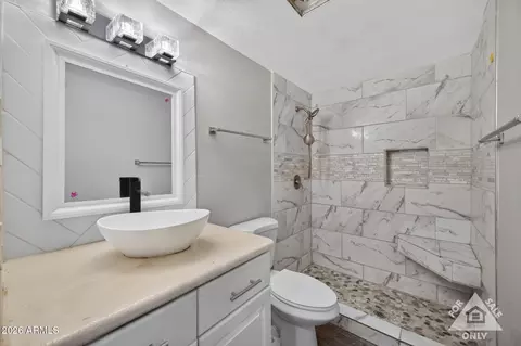 Bath - 130 E 2nd Ave, Mesa, AZ 85210 photo 3 of 3