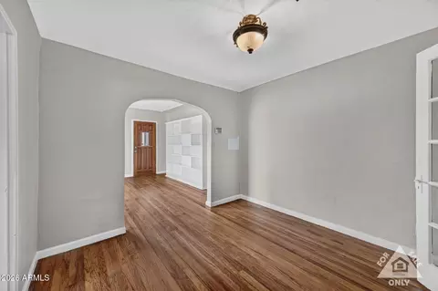Entry Way - 130 E 2nd Ave, Mesa, AZ 85210 photo 2 of 6