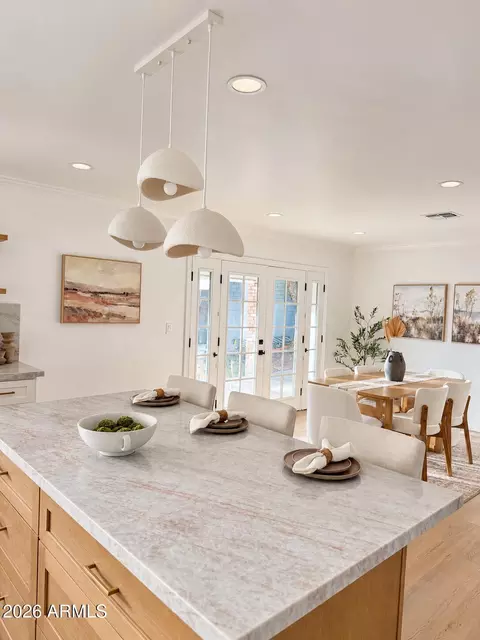 Dining - 8922 N 17th Ln, Phoenix, AZ 85021 photo 1 of 3