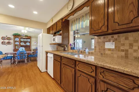 Kitchen - 4539 Enid Cir, Mesa, AZ 85206 photo 3 of 5