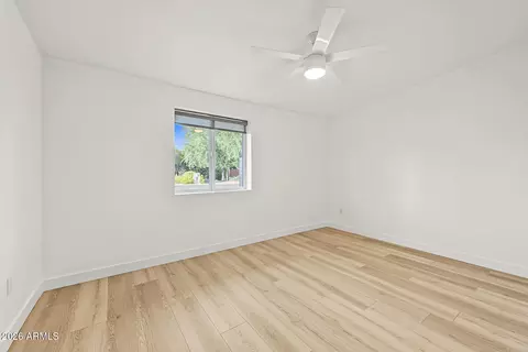 Bedroom - 1417 W Glenn Dr, Phoenix, AZ 85021 photo 3 of 6