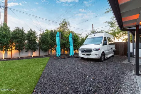 Exterior - 1417 W Glenn Dr, Phoenix, AZ 85021 photo 11 of 13
