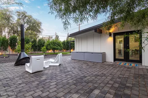Exterior - 1417 W Glenn Dr, Phoenix, AZ 85021 photo 12 of 13