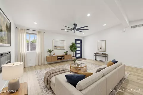 Living - 1417 W Glenn Dr, Phoenix, AZ 85021 photo 7 of 7